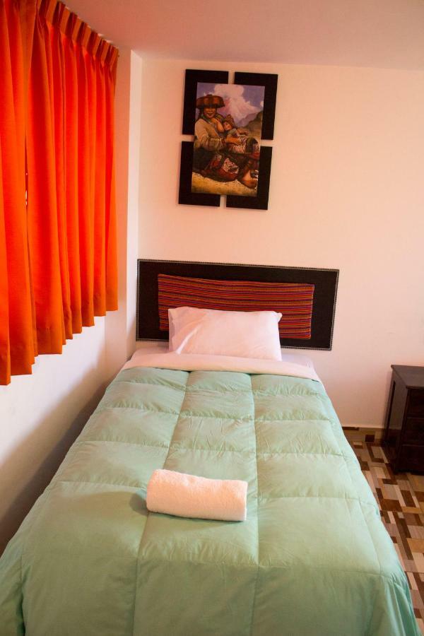 Hostal Mama K'Illa Ollantaytambo Buitenkant foto