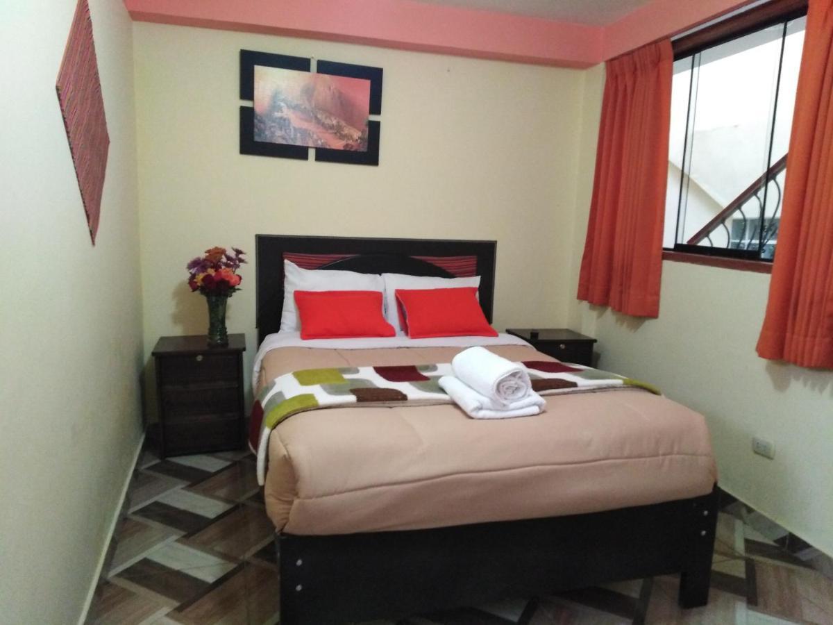 Hostal Mama K'Illa Ollantaytambo Buitenkant foto